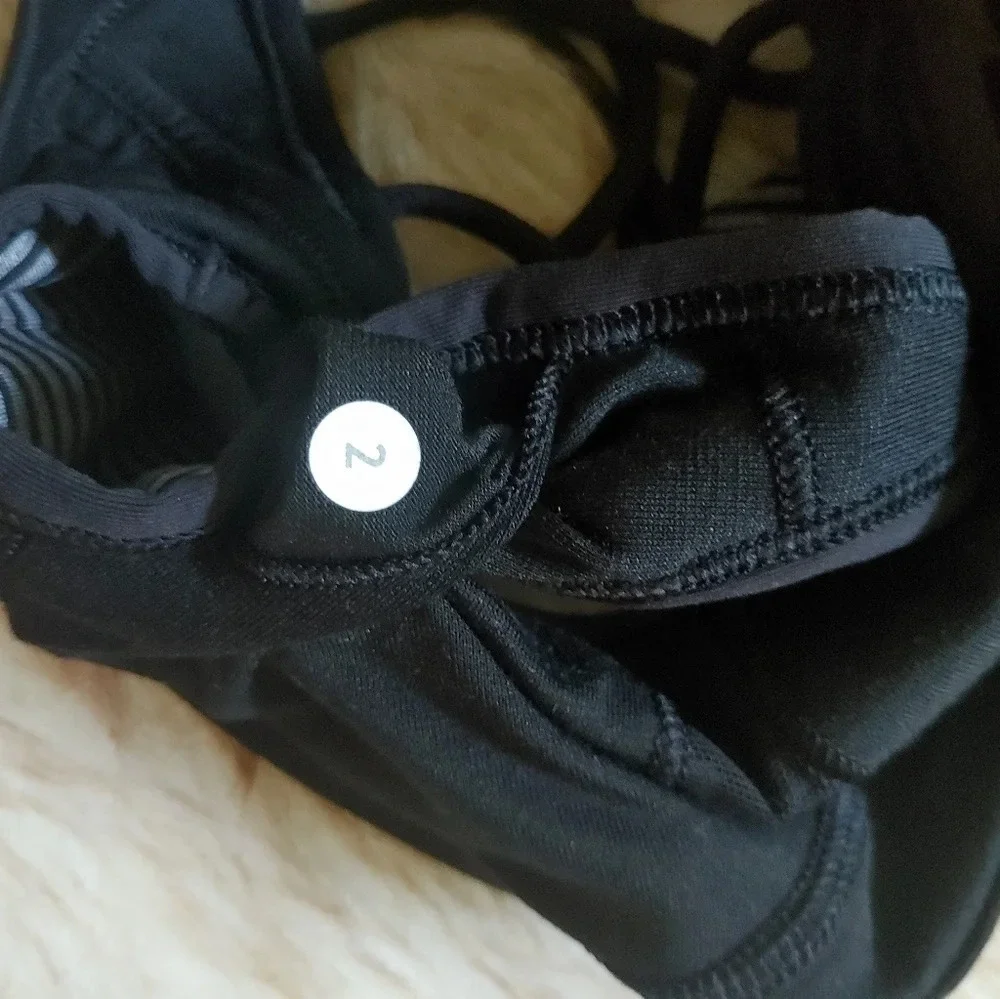 Lululemon Sweaty Or Not Bra II Mini Pop Stripe Heathered Slate Black Sz 2 NO PAD